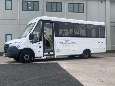 Travel bus